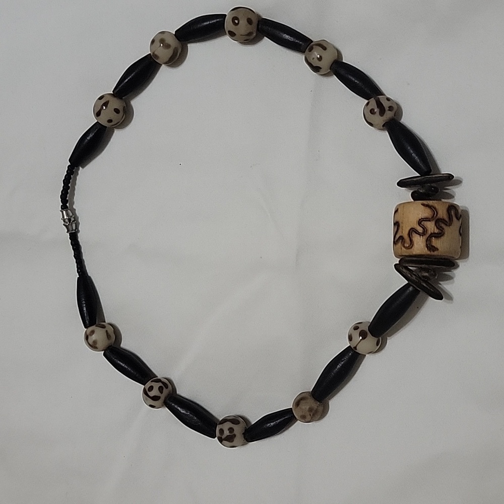 Wooden and Bead Necklace NWOT